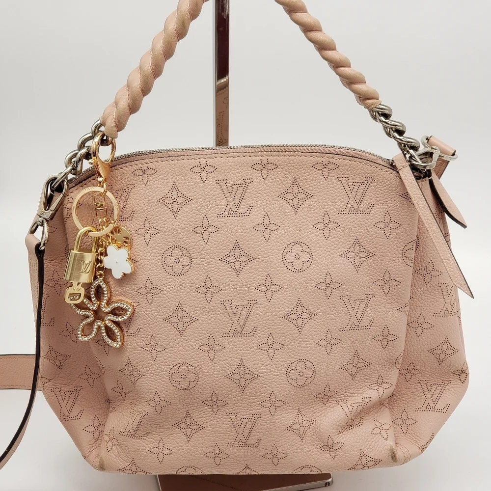 Authentic Louis Vuitton Gold Lock & Key 🔑 Bag Charm w/ Unbranded Clover Charm